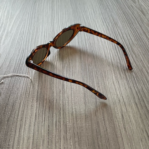 NWT Janie and Jack Sunglasses Set of 3 Tortoise Yellow & Blue 2-4 Years - Picture 4 of 15